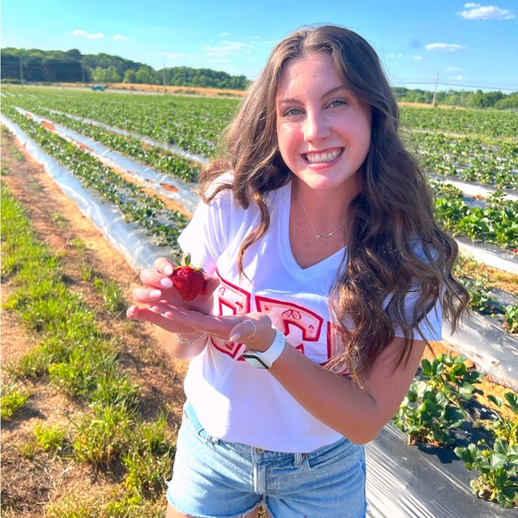 Meet your Posher, Riley - Picture 4 of 6